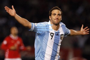 勤俭持家！太阳报曝沃尔特马德低调归队，75英镑廉航经济舱引球迷热议